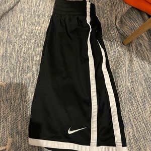 Men’s shorts / 4 for $25